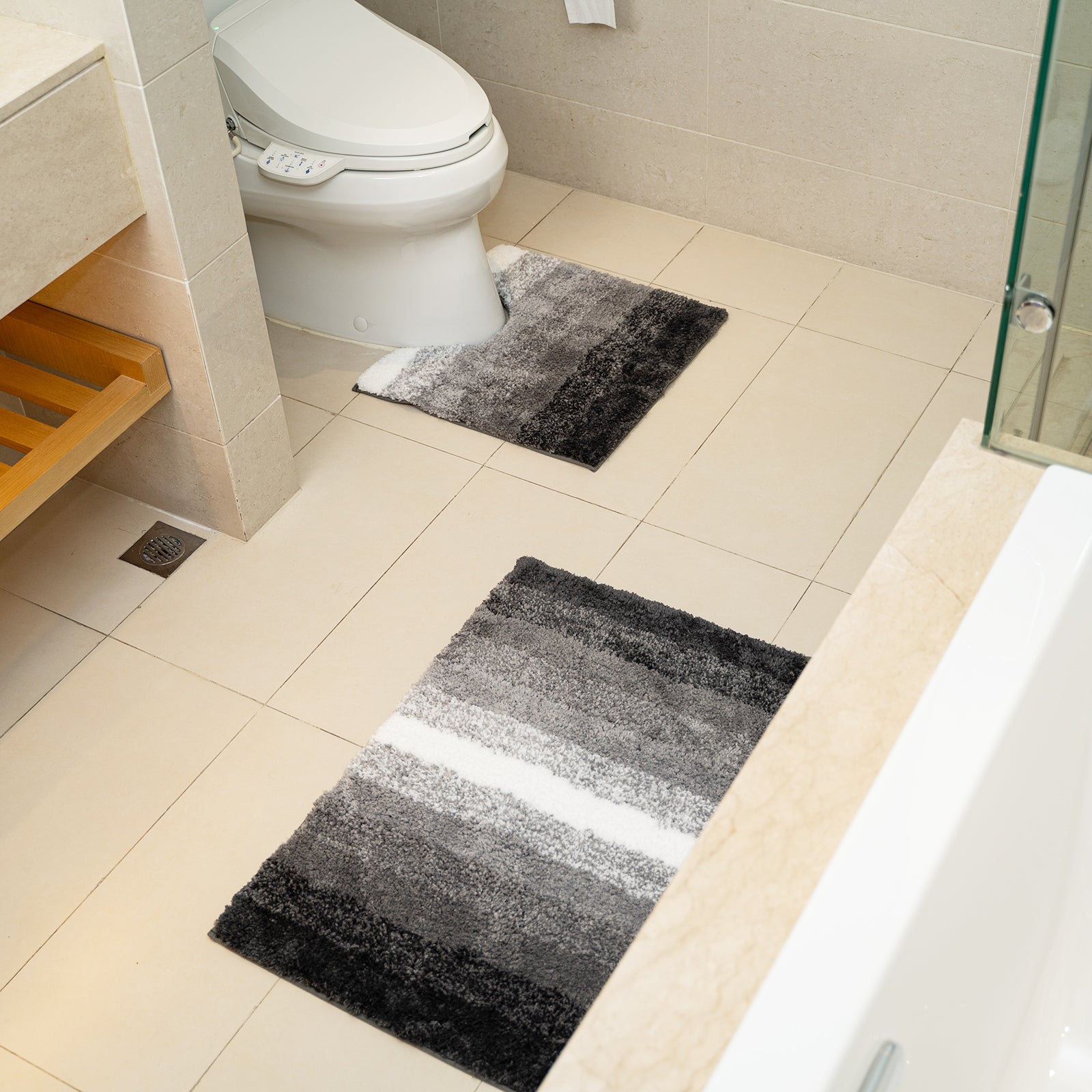 Akarise Bath mat, 20” x 32”, Ultra Soft Non-Slip Absorbent Bathroom Rug