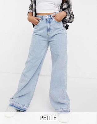 Pull&Bear dad jeans in light blue with rips