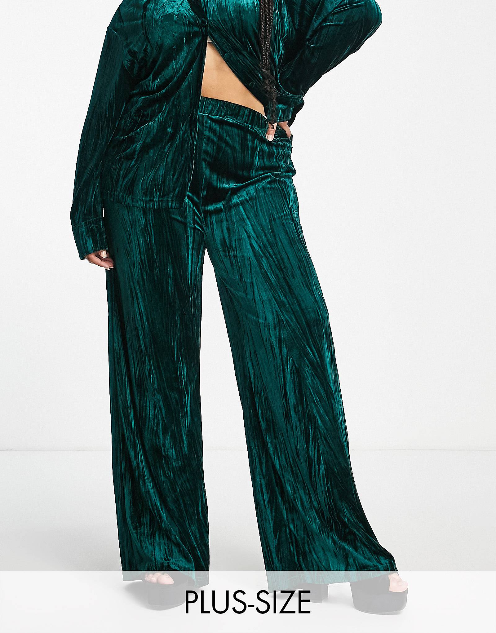 Plus elasticated super wide leg trousers in emerald green co-ord