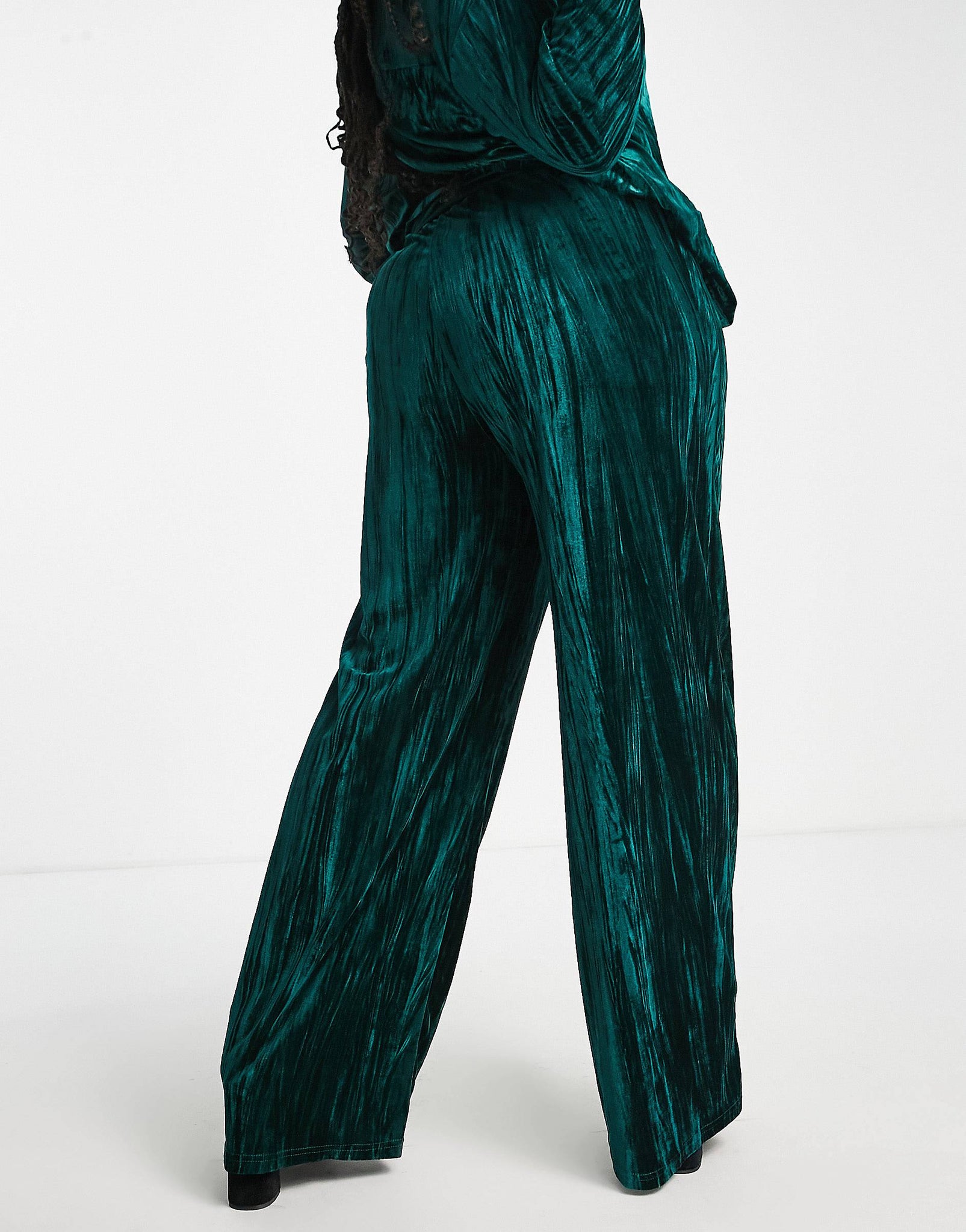 Plus elasticated super wide leg trousers in emerald green co-ord