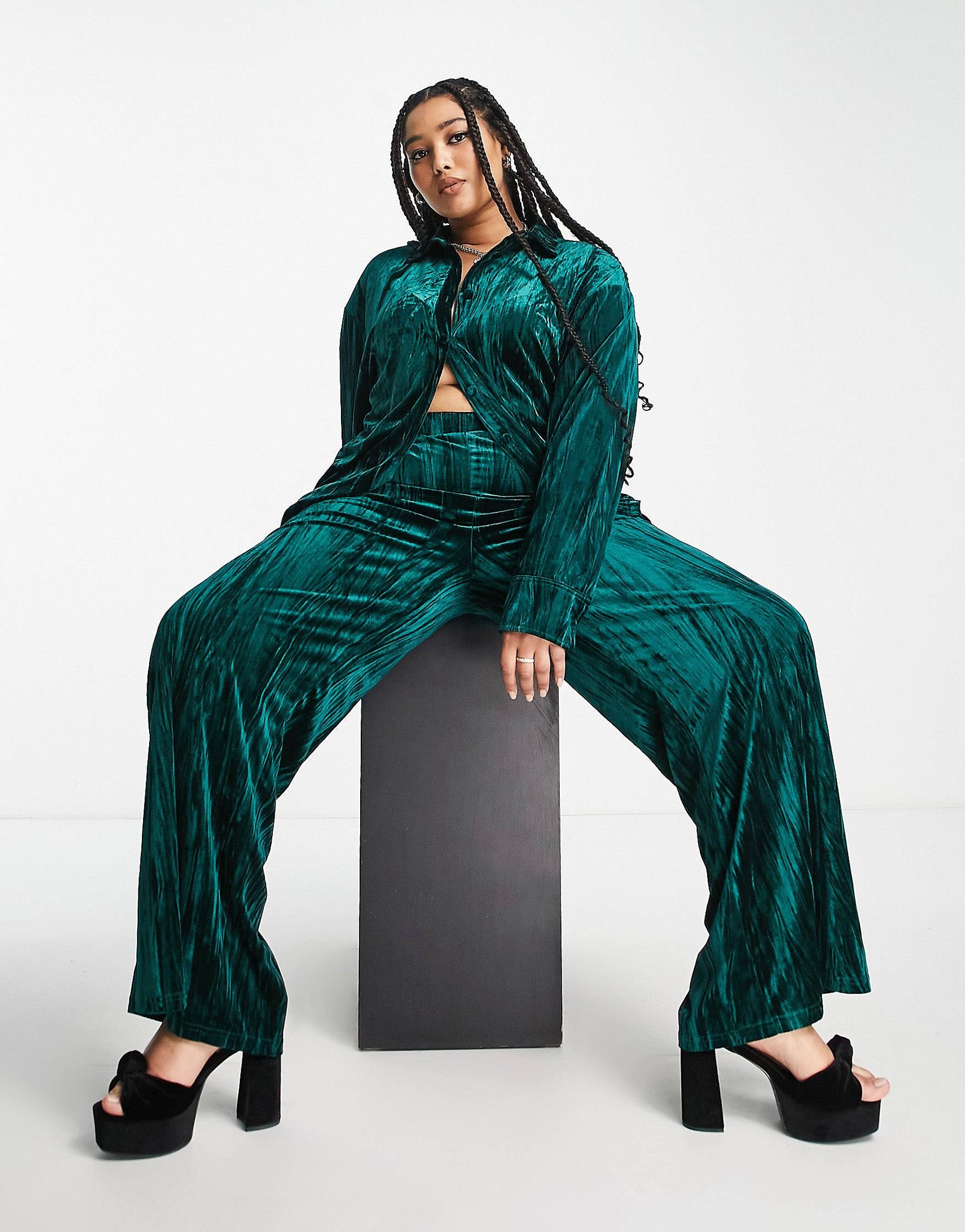 Plus elasticated super wide leg trousers in emerald green co-ord