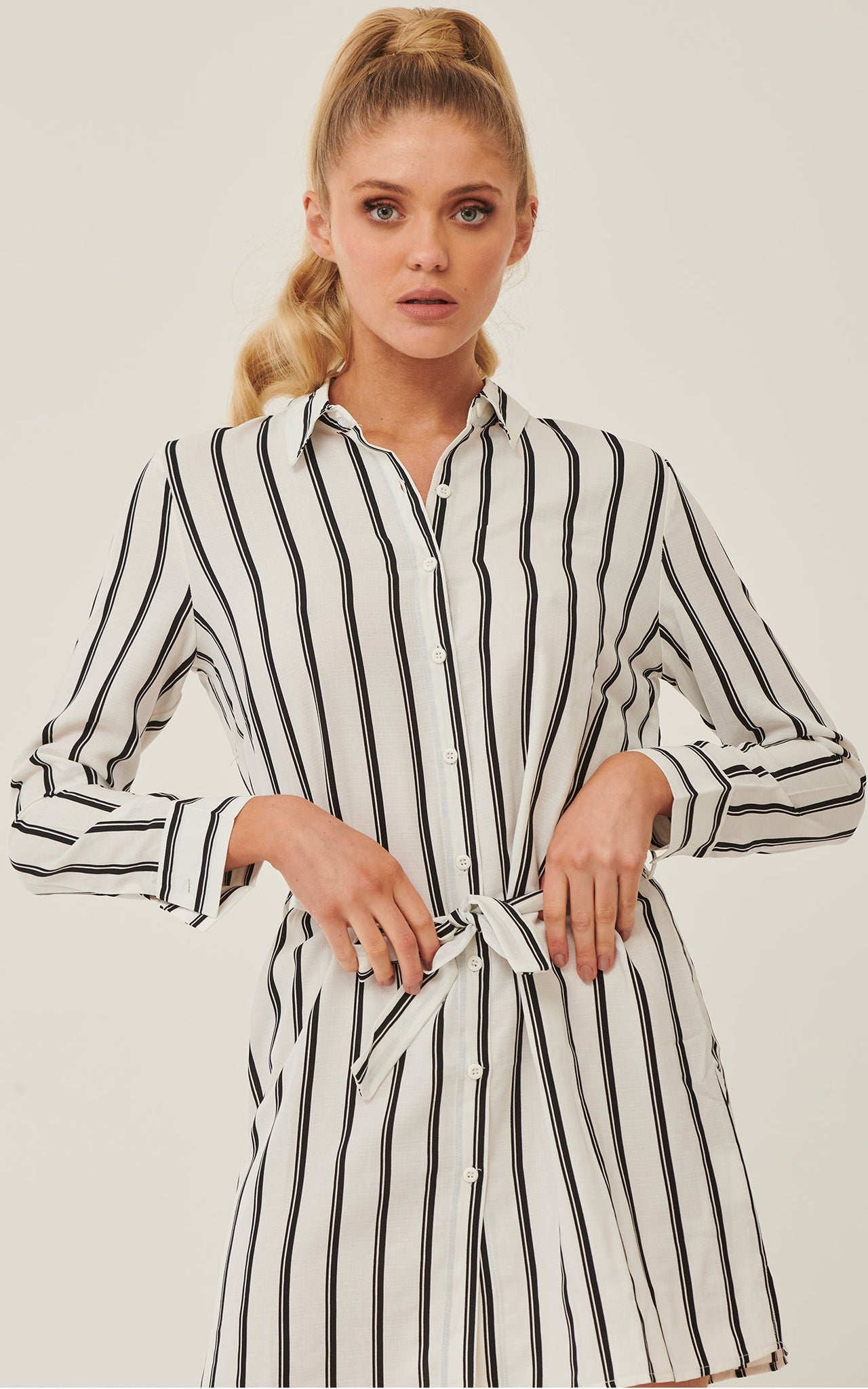 UNIQUE21 White and Black Vertical Stripe Shirt Dress