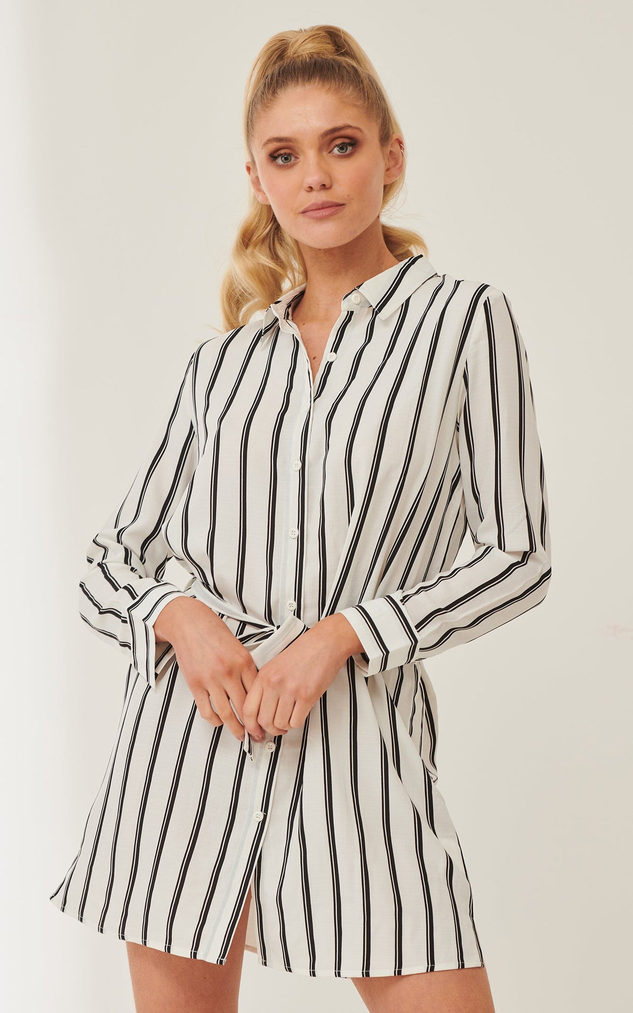 UNIQUE21 White and Black Vertical Stripe Shirt Dress