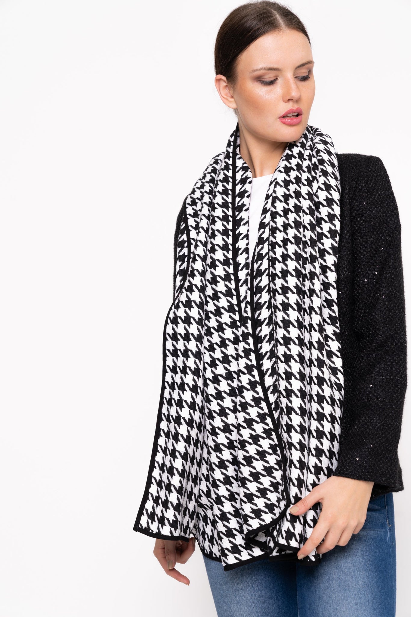 Houndstooth Oversized Scarf