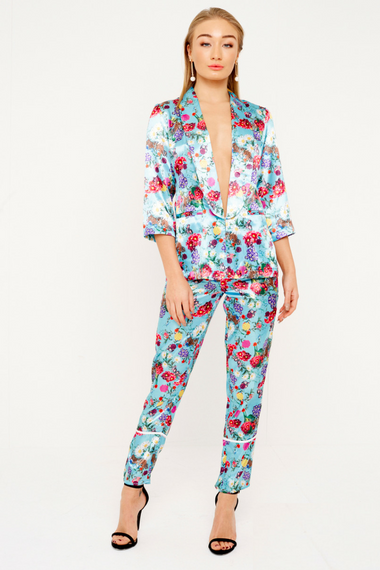 blue print blazer full outfit shot