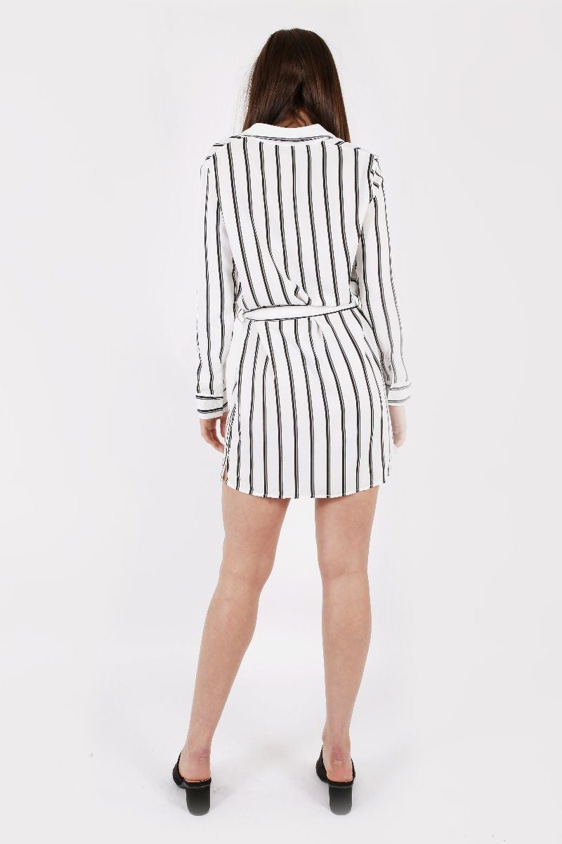 WHITE AND BLACK VERTICAL STRIPE SHIRT DRESS