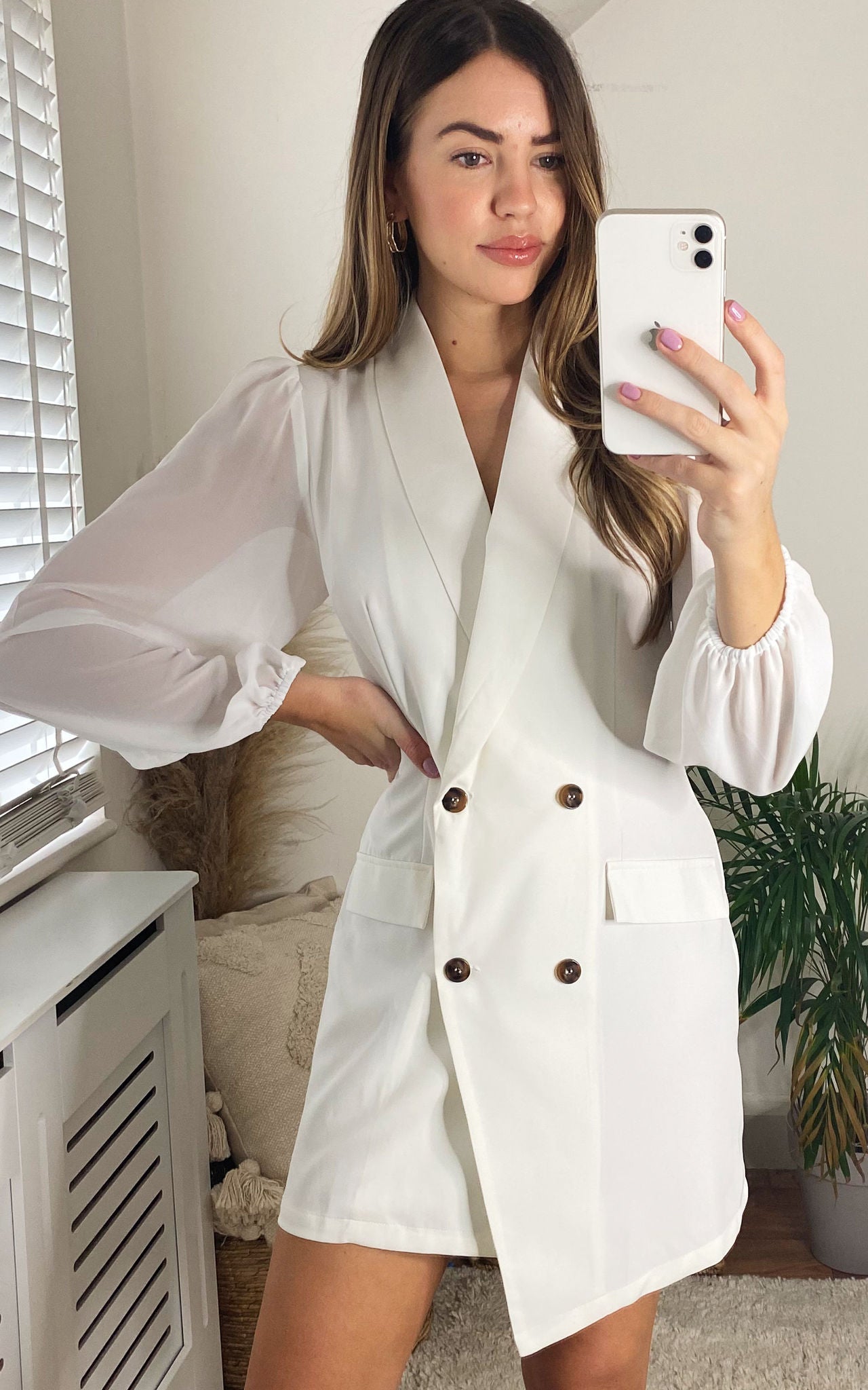 White Asymmetric Elegant Collar Mesh Long Sleeve Blazer Dresses