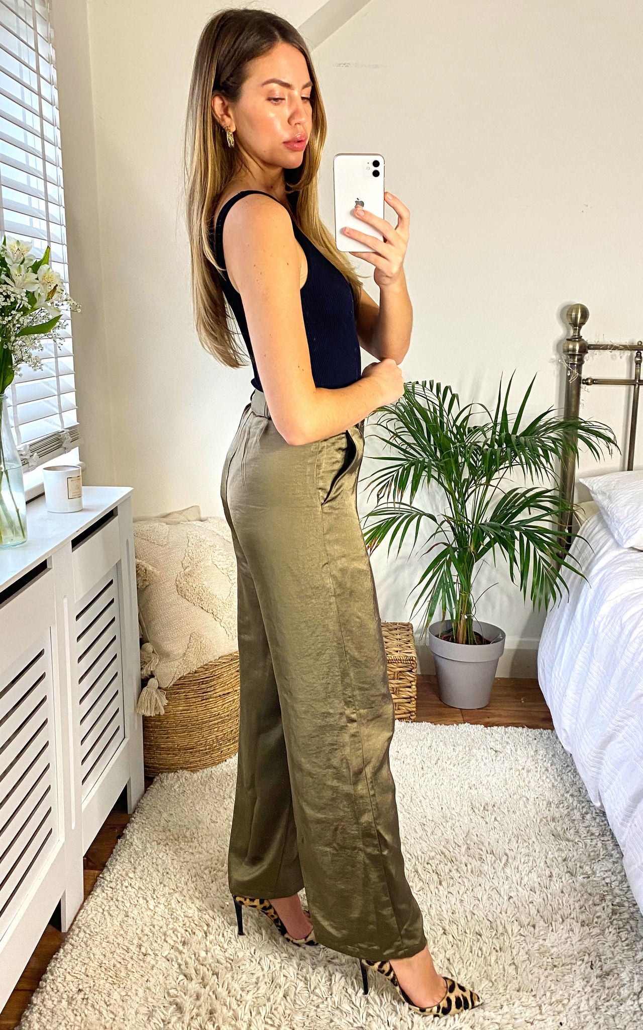 Olivia Luxe Satin Wide Leg Pleated Trouser